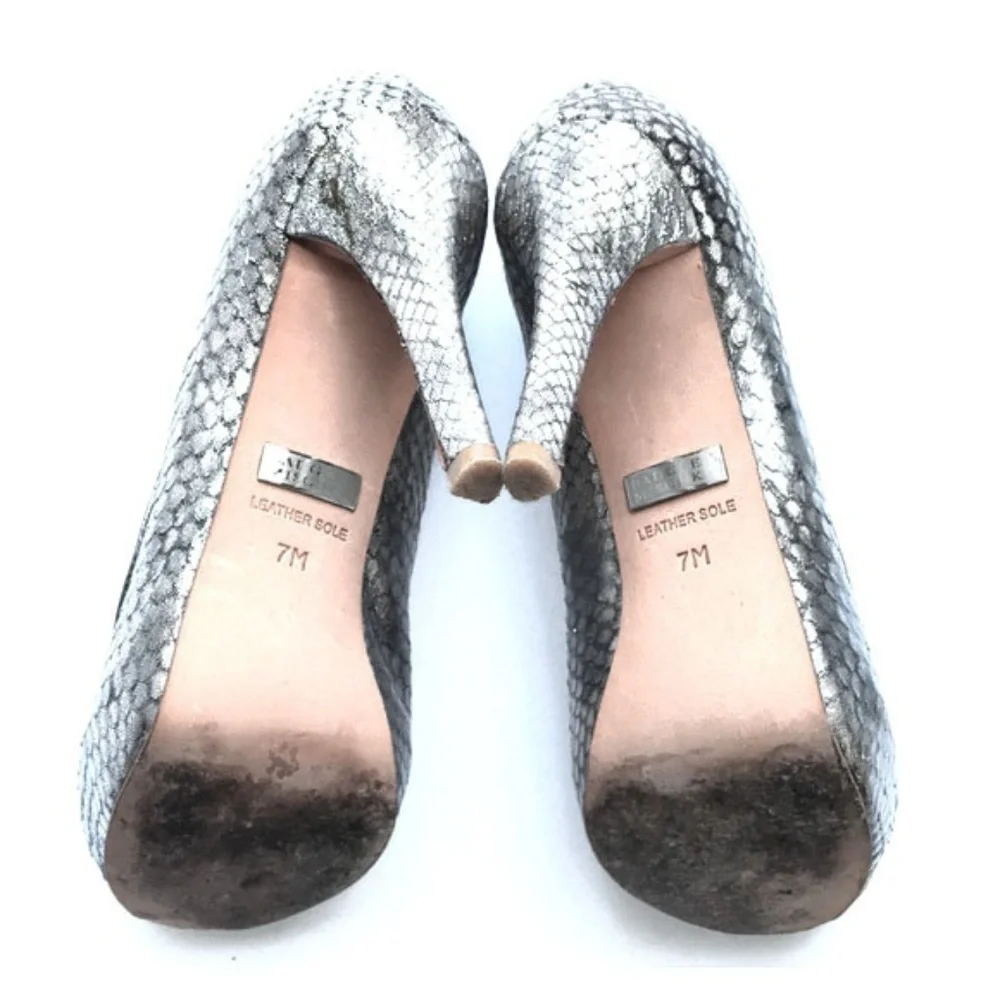 Badgley Mischka Metallic Python Peep Toe Heels - Picture 7 of 8